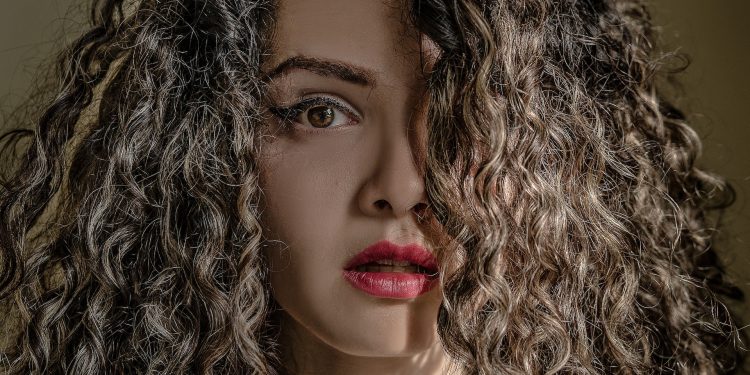 Amazing Styles That You Can Do With Your Long Curly Hair