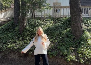 10 Black and White Fall Looks to Keep Your Style Timeless